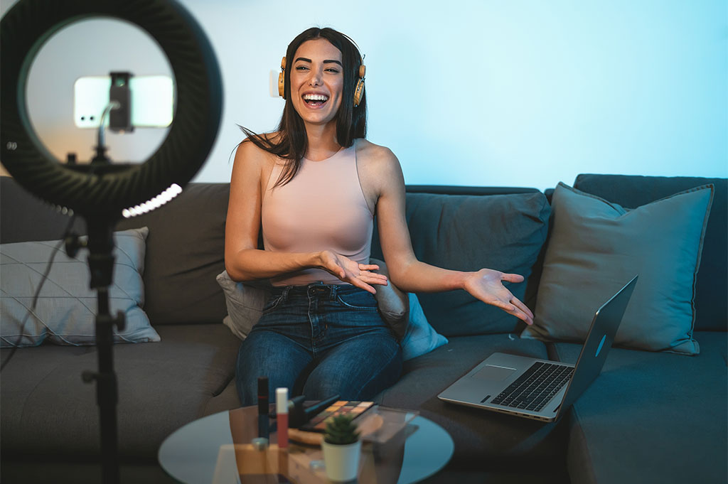 Agencia de marketing de contenidos: conecta, convierte y construye marca con Inforges 2 ¿Por qué deberías integrar el marketing de contenidos en tu estrategia digital?